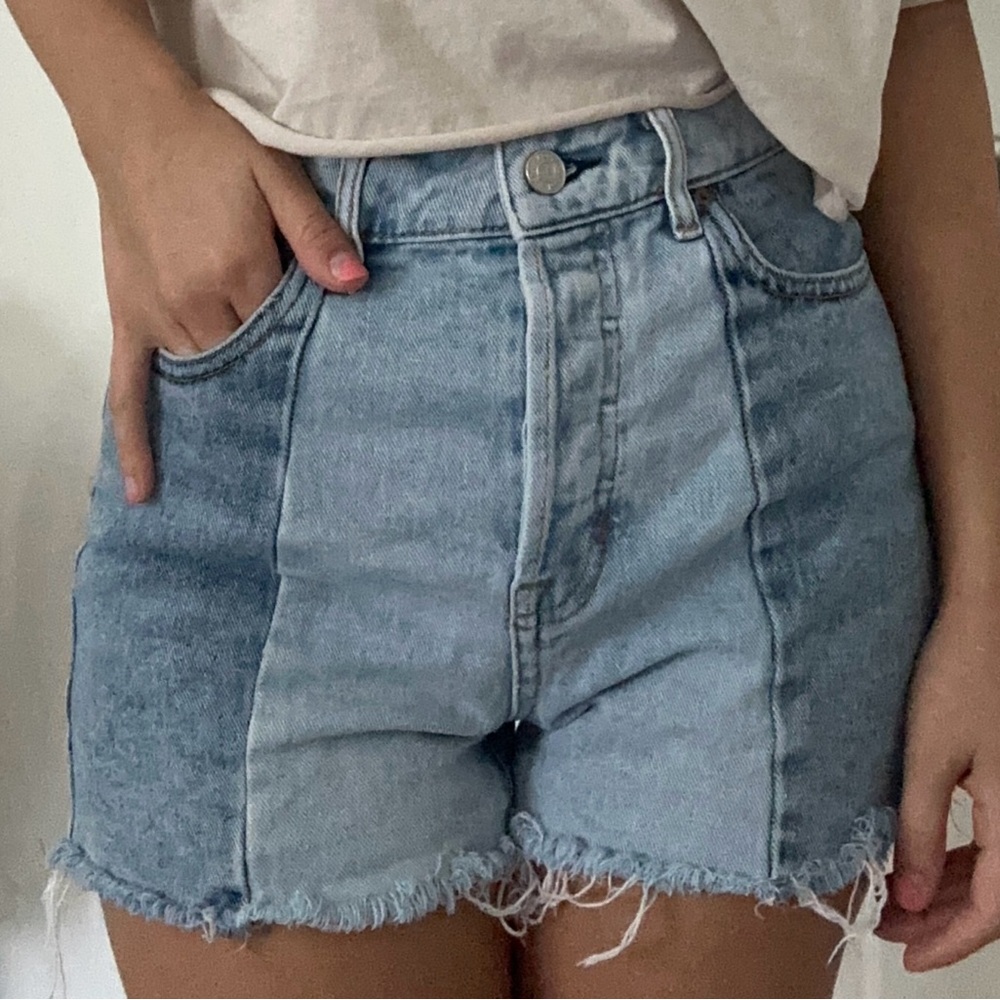 PACSUN shorts, perfect condition size 24, no flaws